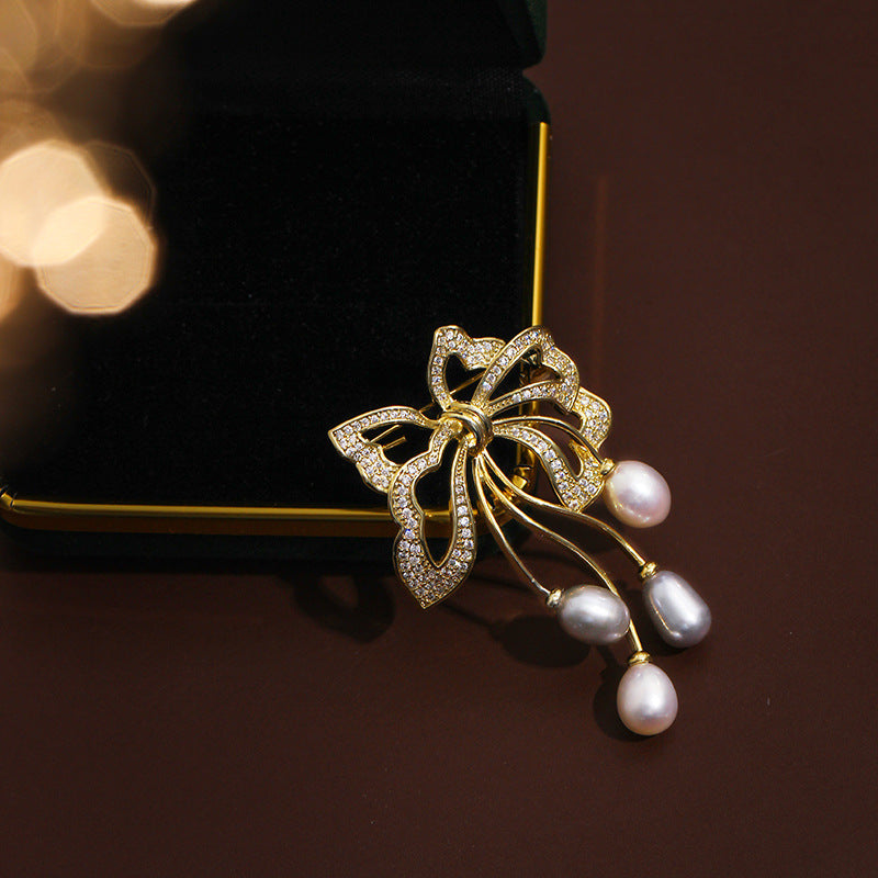 Women's Bowknot Pearl Brooch Freshwater Pearl