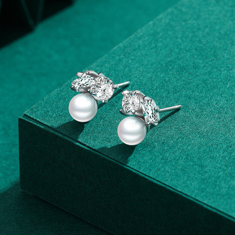 Diamond Pearl Stud Earrings